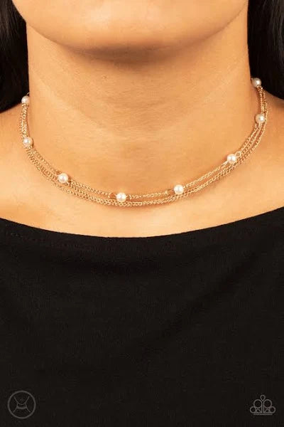 Daintily Dapper Necklace Set