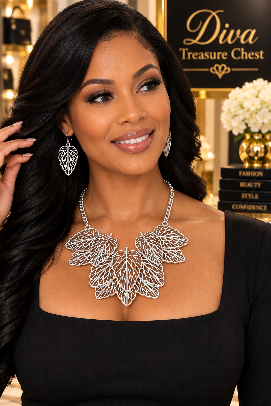 Hollow Leaf Necklace
