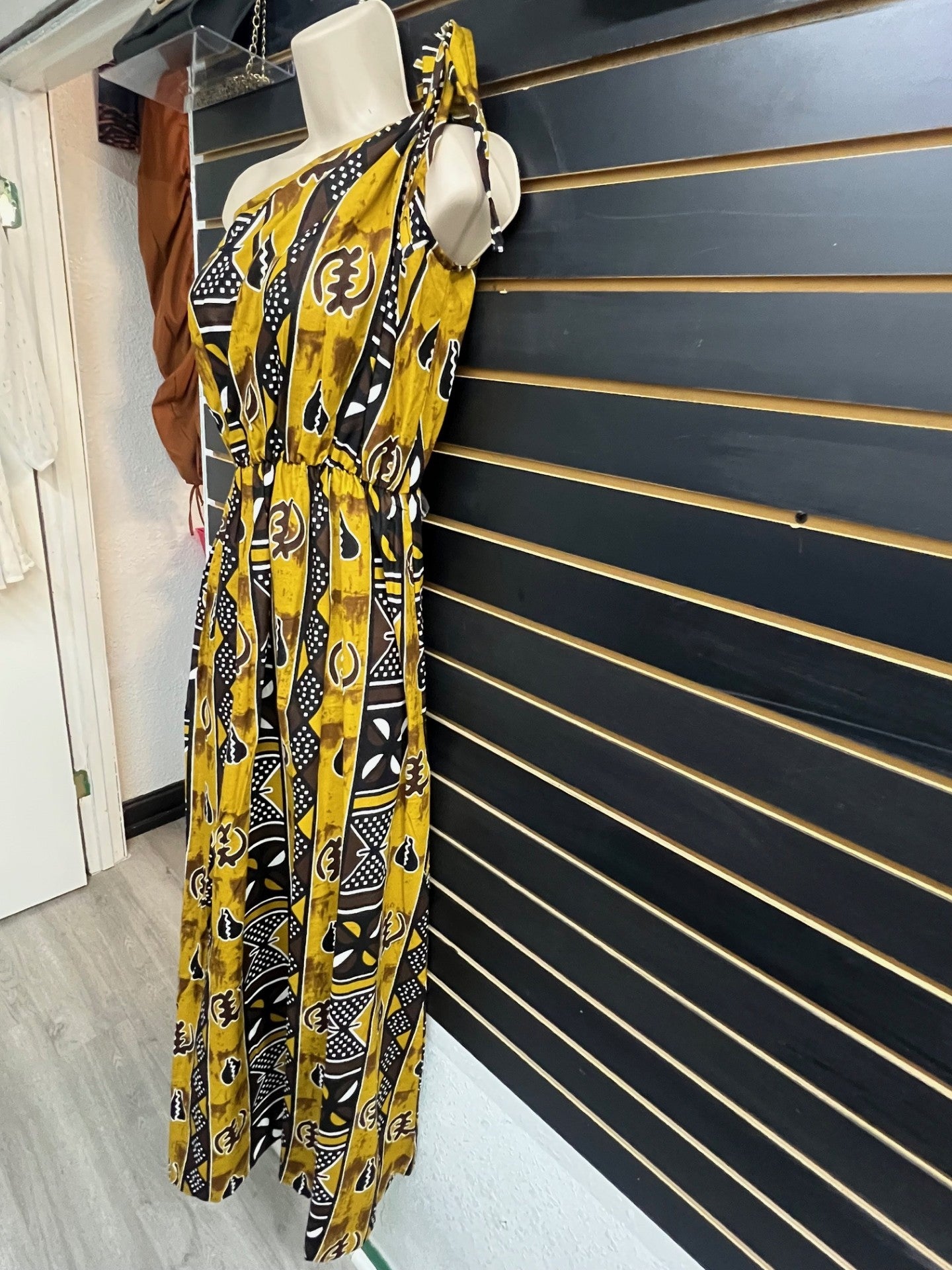 MUSE ONE SHOULDER