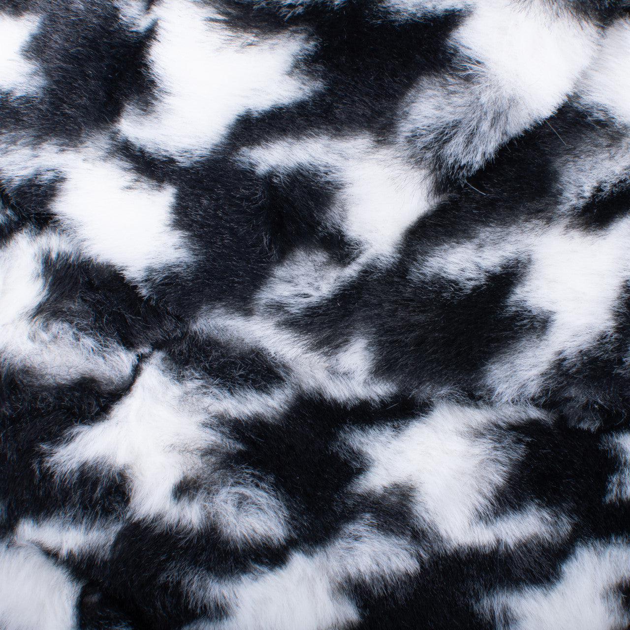 PLUSH HOUNDSTOOTH