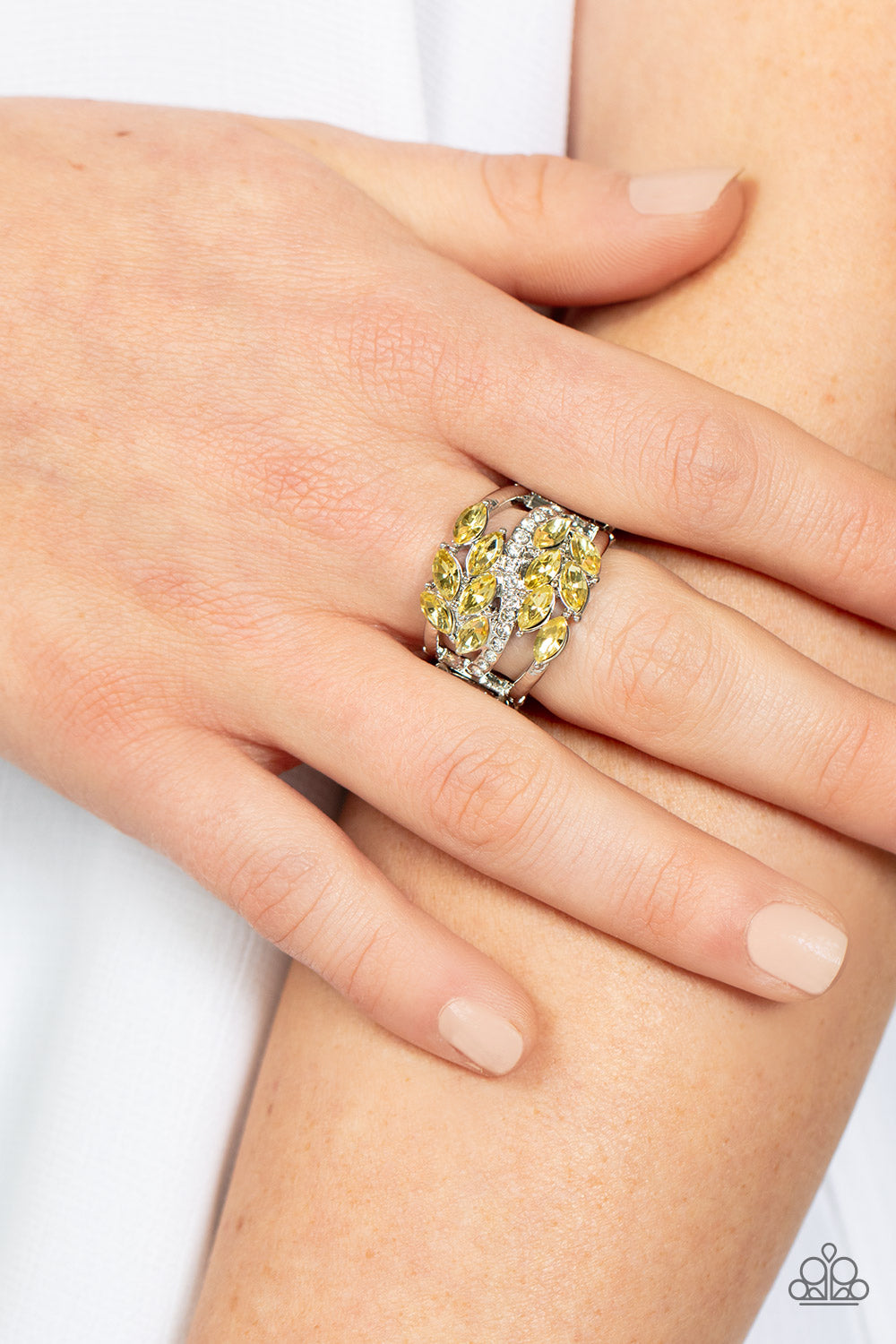 Luminously Leafy Yellow